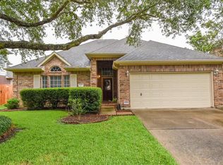 6407 Old Oaks Blvd, Pearland, TX 77584