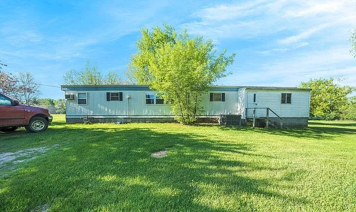 2 bed, 1204 sqft, $1,500 — Photo 2