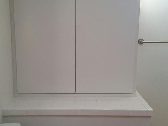 3rd image of 548-50 W California Ave