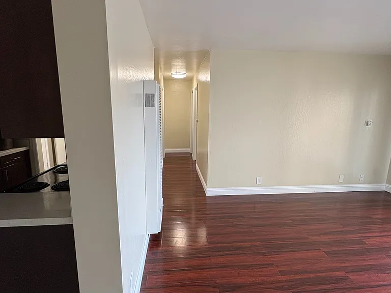 2431 Ellsworth St — Photo 43