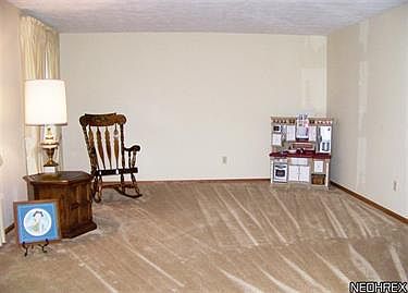 4th image of 1116 Gentry Dr