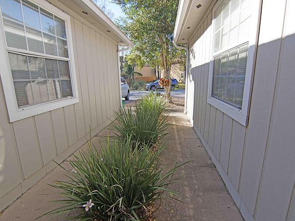 2nd image of 3025 Paddle Creek Dr