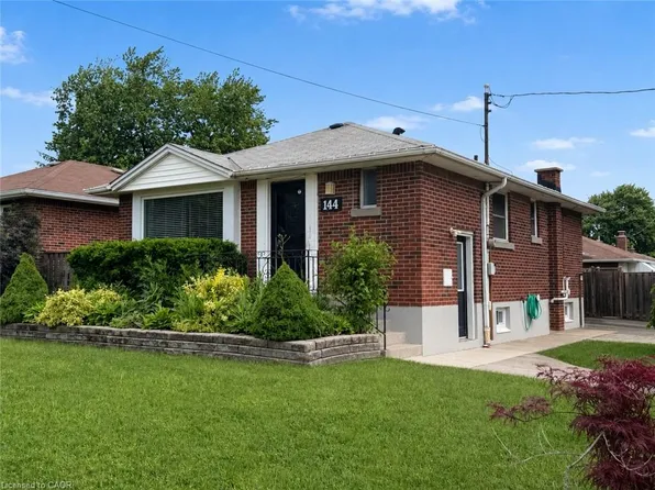 144 Winchester Blvd, Hamilton, ON L8T 2N2