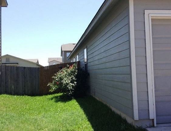 4th image of 4438 Stetson Park