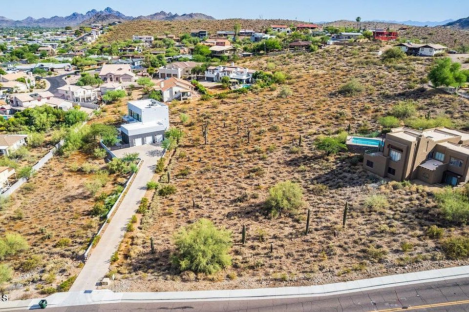 1st image of 1711 E SHARON Drive #''''''