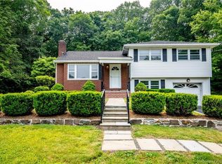 41 Lisa Ln, Middletown, CT 06457