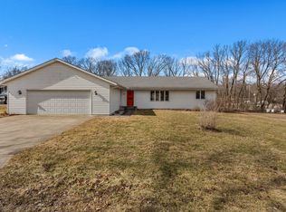 614 S Irving St, Monticello, IL 61856