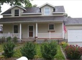 105 5th St NE, Barnesville, MN 56514