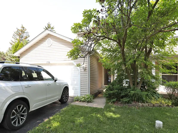 1726 Southbridge Ct, Schaumburg, IL 60194