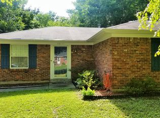 10111 Blue Creek Dr, Louisville, KY