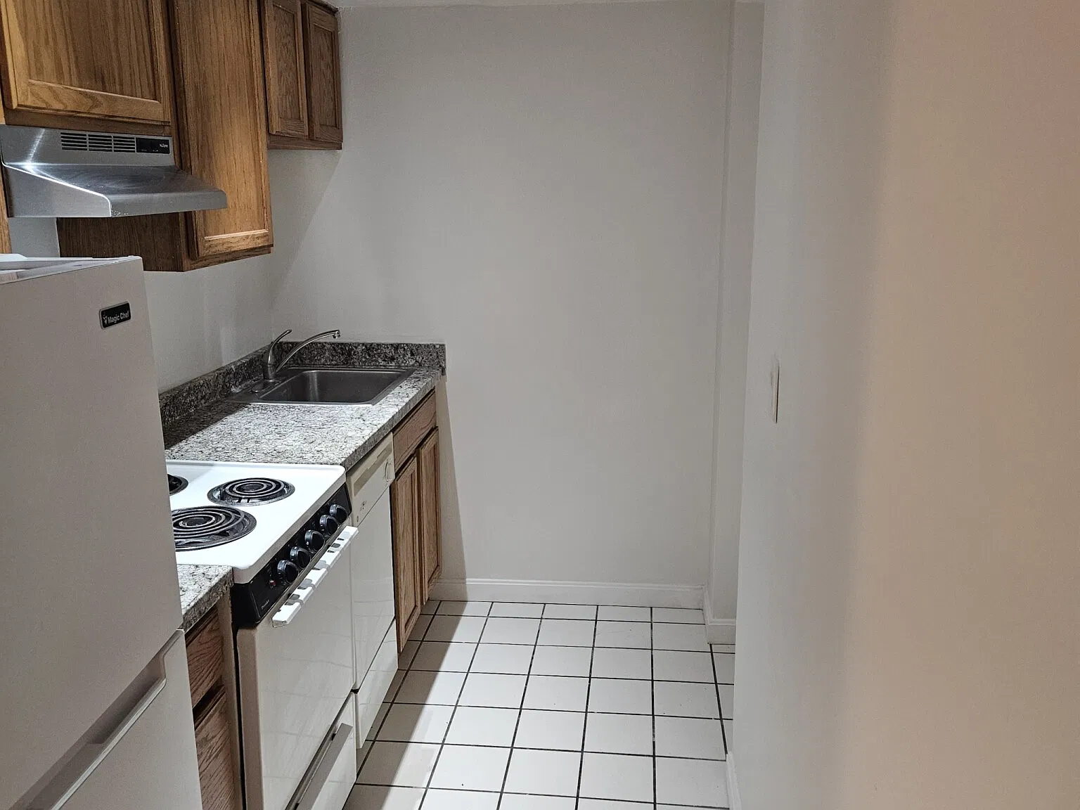 Studio, 375 sqft, $2,350 — Photo 2