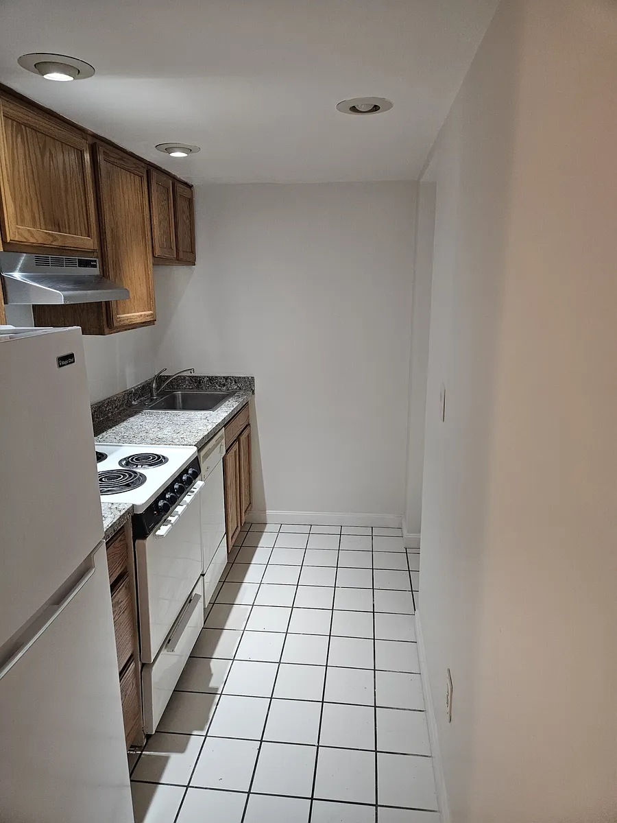 Building Photo - 111 Norway St #B1