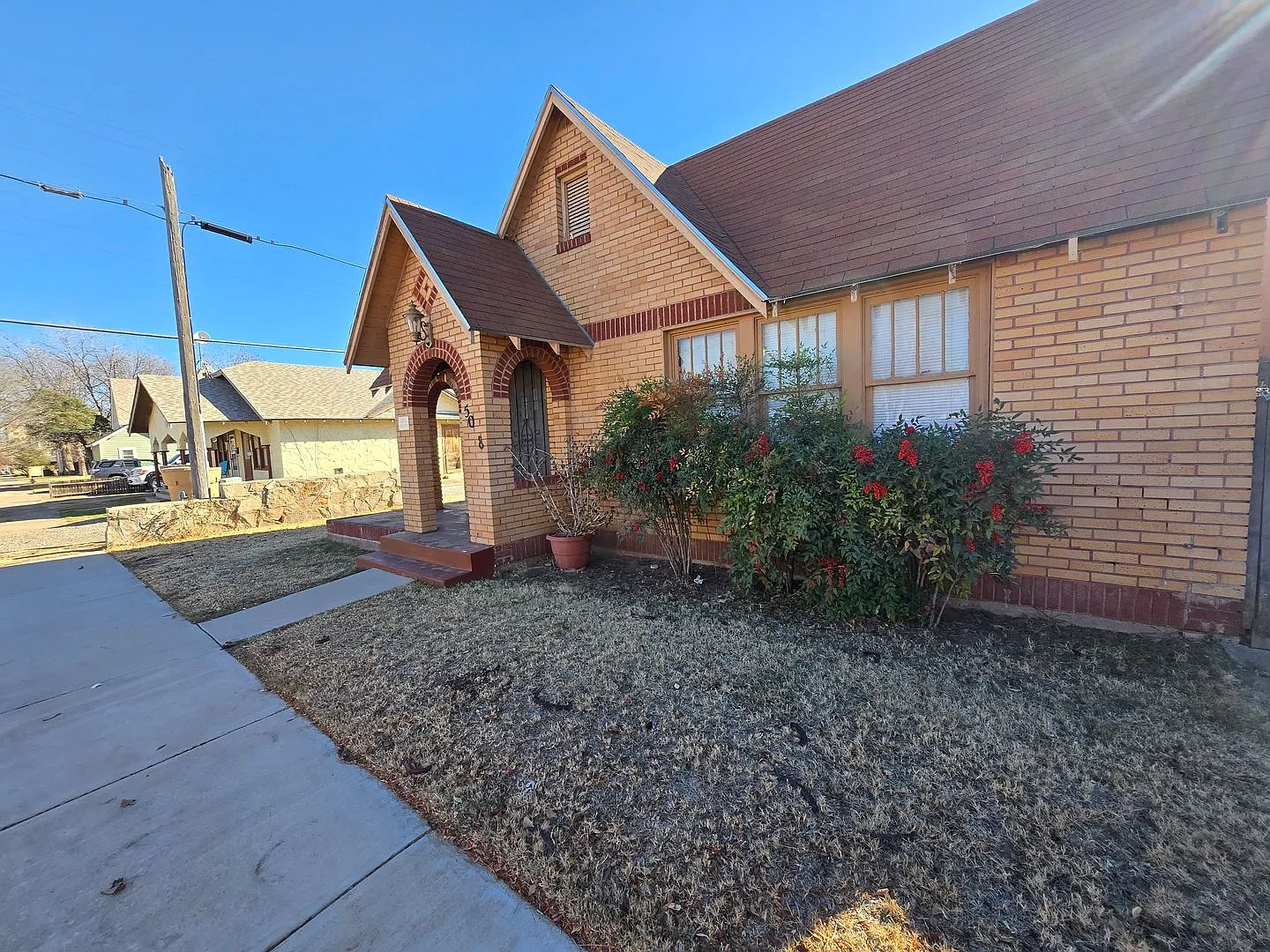 Beautiful brick home! — Photo 2