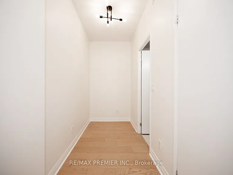 220 Victoria St #705 — Photo 5