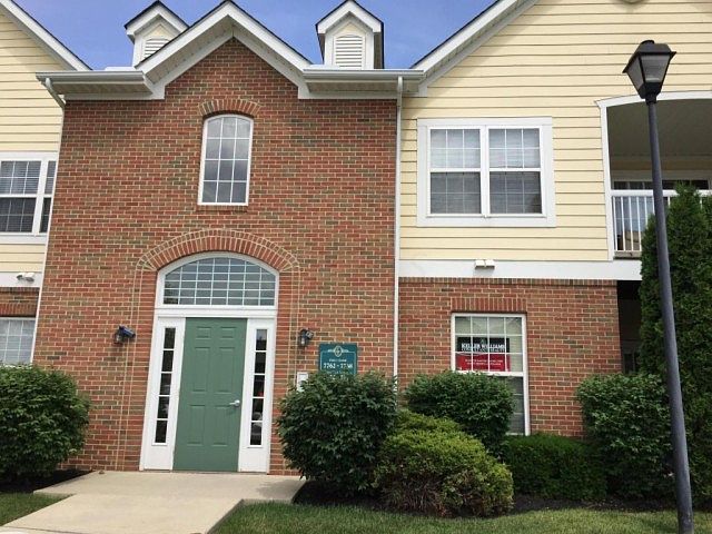 1st image of 7762 Essex Gate Dr S