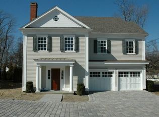 333 W Avenue 7 Ave, Darien, CT 06820