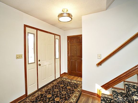 5th image of 4172 Bennett Dr