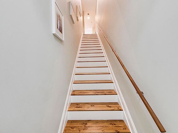 4th image of 10560 SW Stephanie Way APT 208
