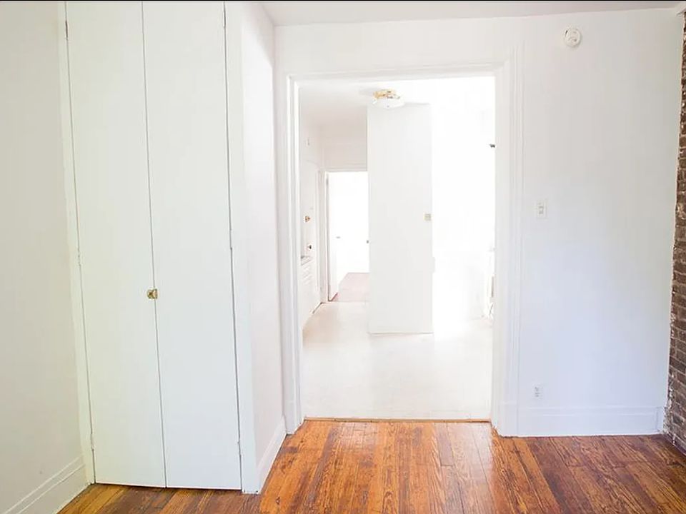 2nd image of 232 E 26th St APT 14