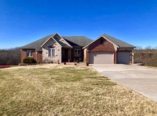 211 Churchill Vlg, Rogersville, MO 65742
