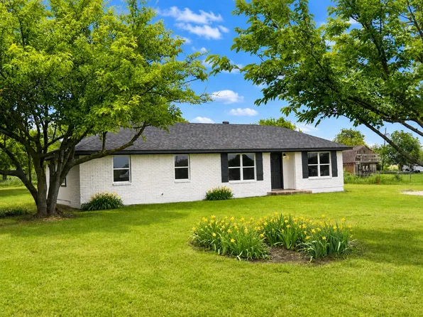 105 Paige St, Weatherford, TX 76088