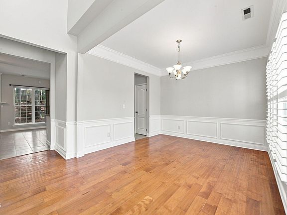 3rd image of 101 Woolard Way