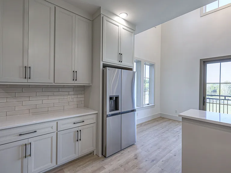 1025 Southwalk Dr — Photo 44
