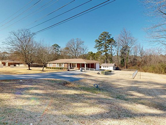 2nd image of 2610 Alcoa Rd