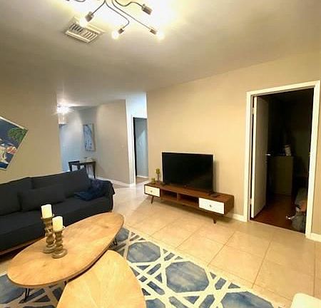 2nd image of 1643 NE 55th St