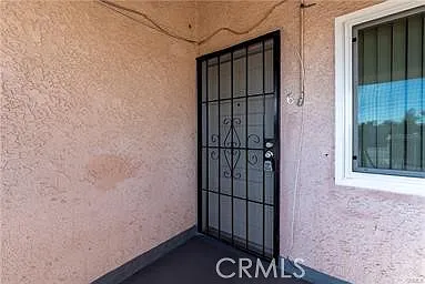 2 bed, 710 sqft, $2,300 — Photo 2