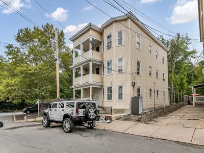 65 Brook St, Lawrence, MA, 01841