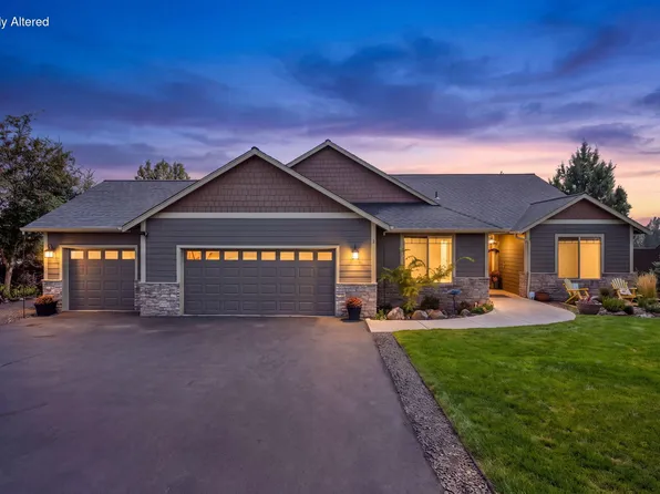 1890 Murrelet Dr, Redmond, OR 97756