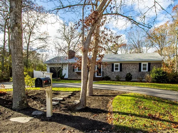 76 Cranberry Ln, Barnstable, MA 02630