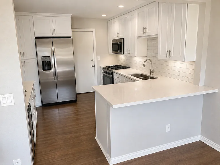 4701 Carmonita Ln — Photo 4