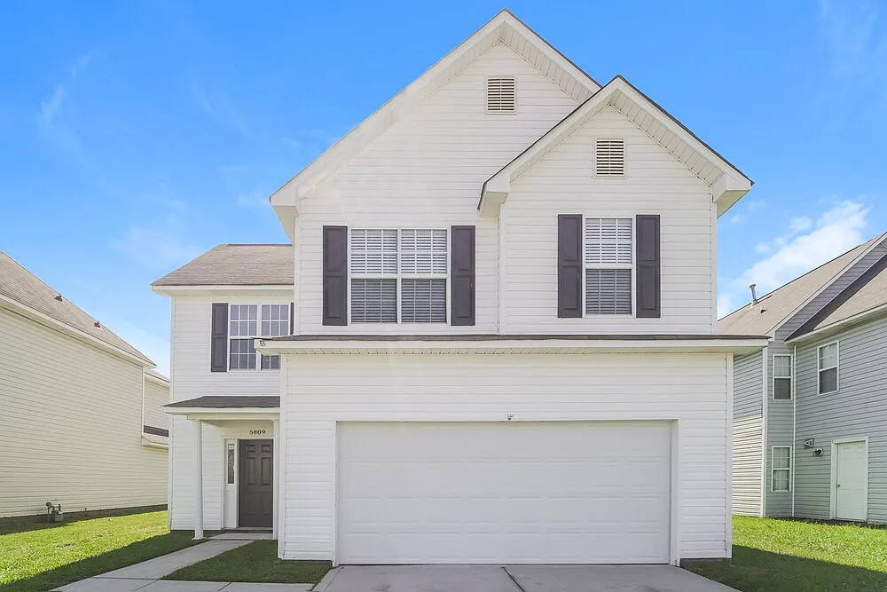 3 bed, 2.5 bath, 1564 sqft, $2,060 — Photo 1