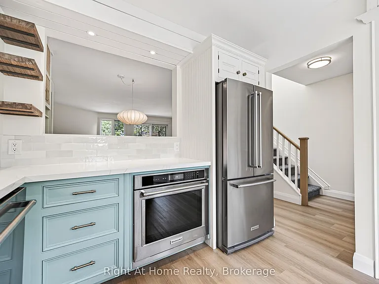109 Brant St — Photo 18