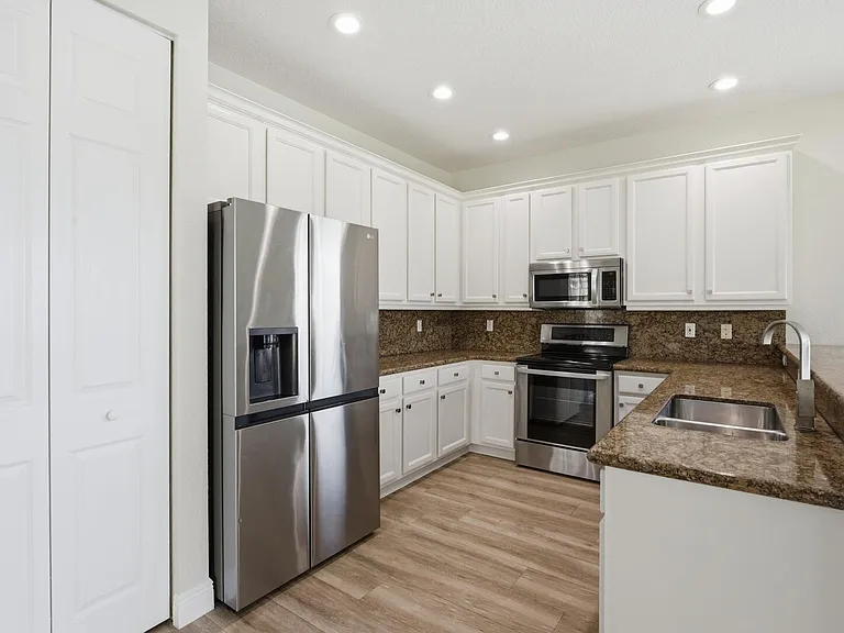 8895 Chestnut Ridge Way — Photo 9