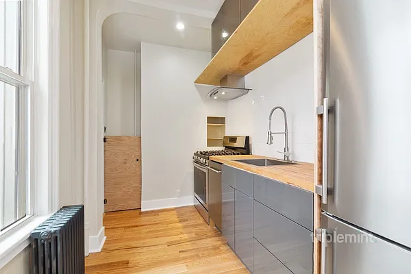 Rented by Triplemint | media 13