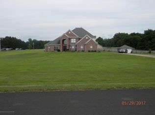 2230 Misty Woods Rd, Lake Cormorant, MS 38641