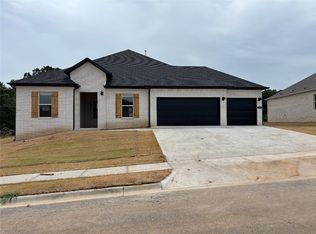 917 Red Cedar Pl, Rogers, AR 72756