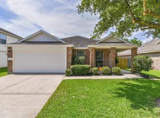 7901 Silver Oak Dr, Texas City, TX 77591