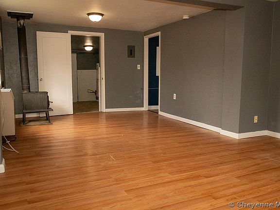 3rd image of 222 S Wyoming Ave