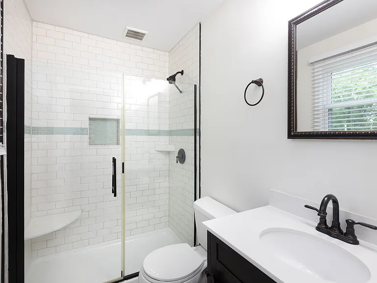 5839 Wedgewood Dr — Photo 10