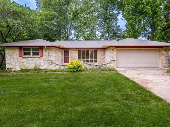 715 E Eddington Ct, Bloomington, IN 47401