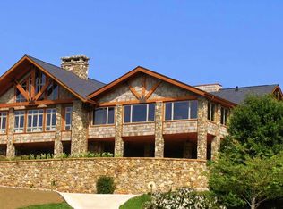 122A Meadow View Ct, Hayesville, NC 28904