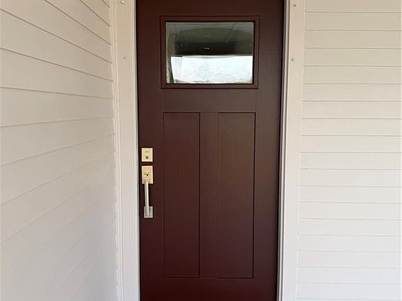 2nd image of 869 Edwards St