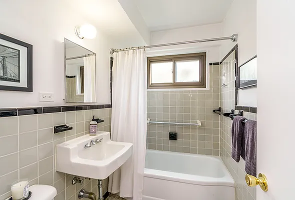 Sold by Compass | media 7