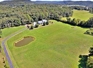 2710 Randolph Rd, Cookeville, TN 38506