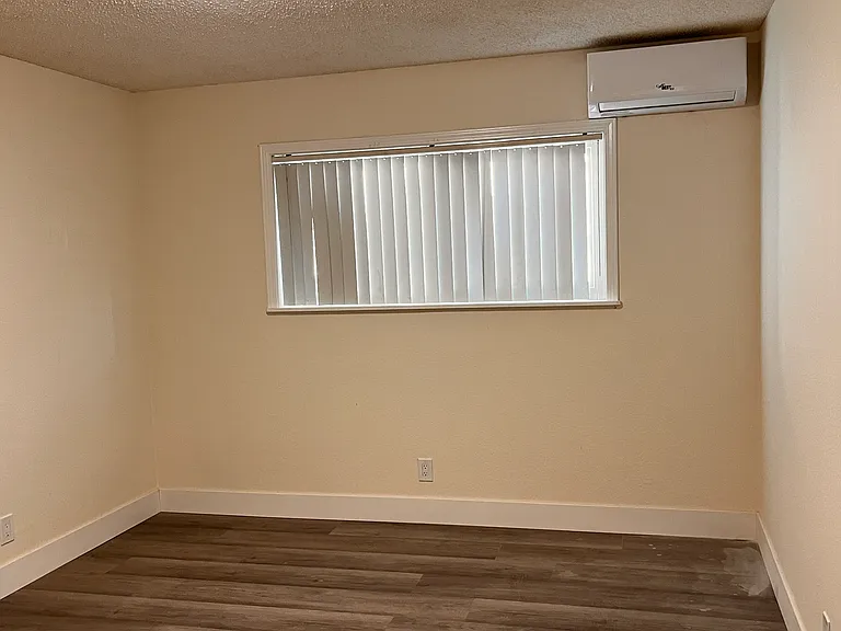 632 Abbey Ln #3 — Photo 12
