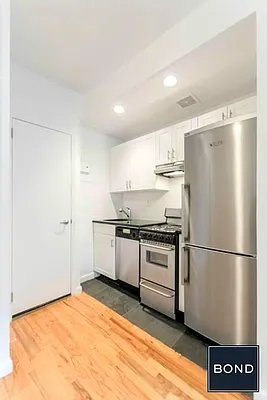 Rented by Bond New York | media 28